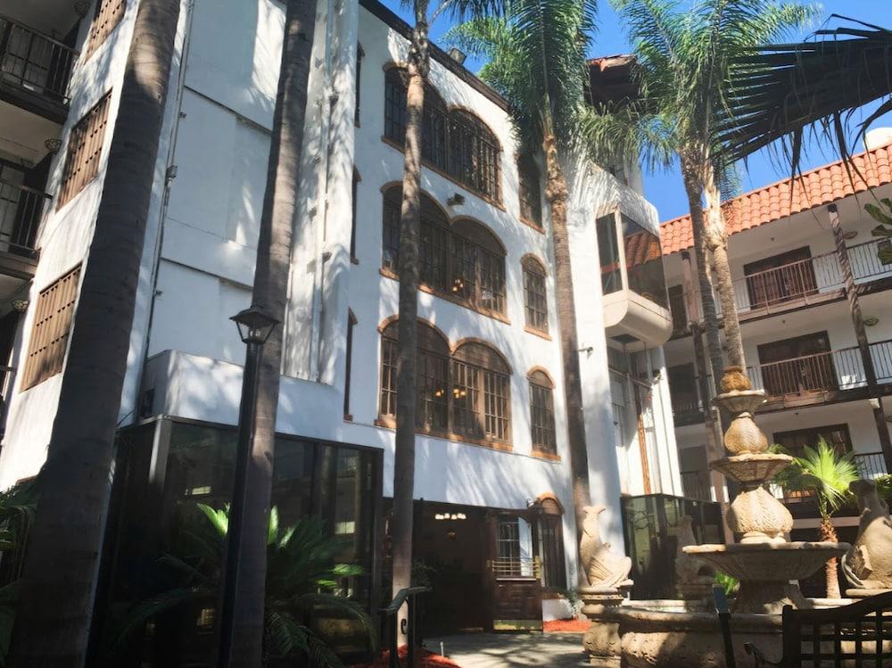 Buena Park Grand Hotel & Suites Exterior foto