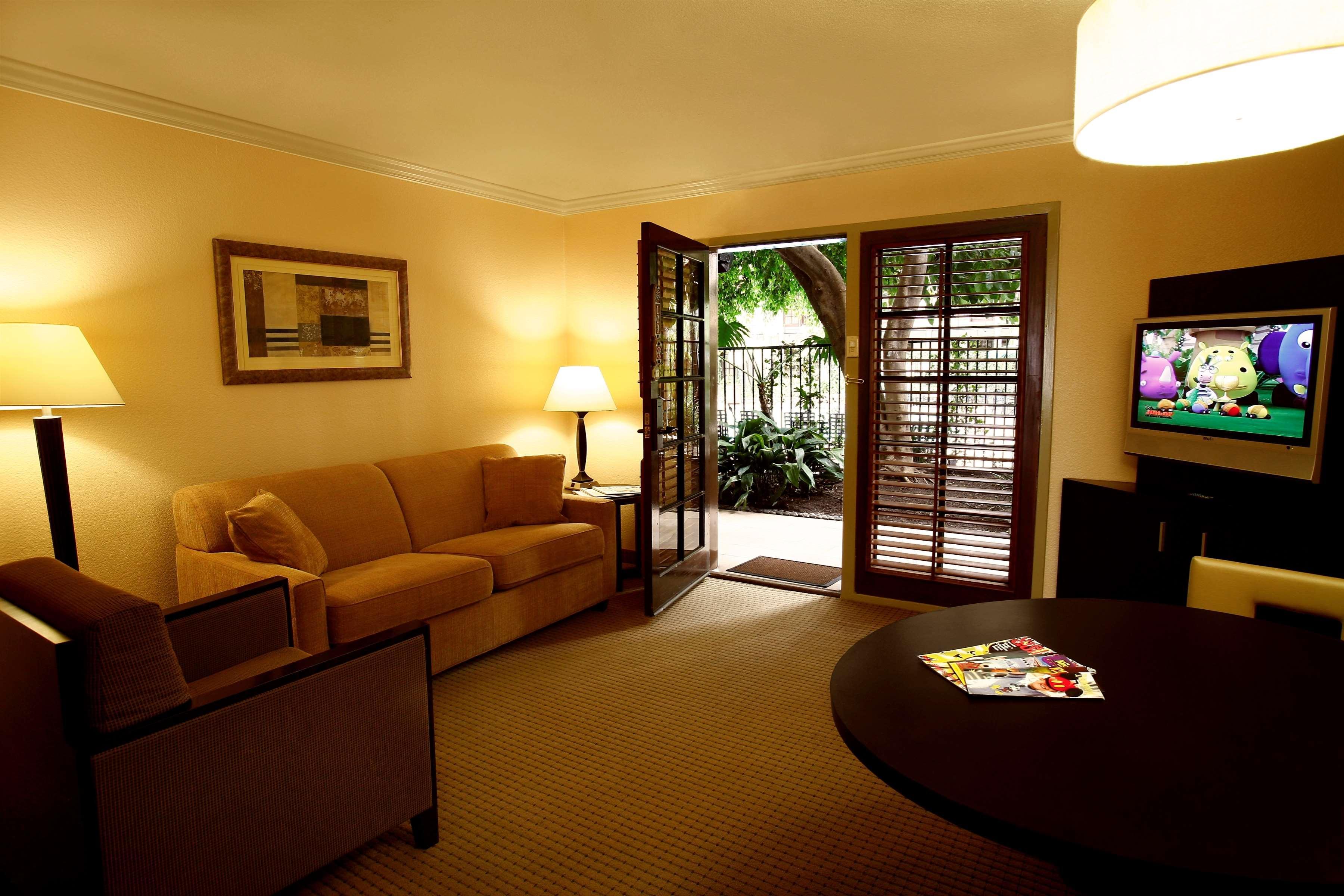 Buena Park Grand Hotel & Suites Exterior foto