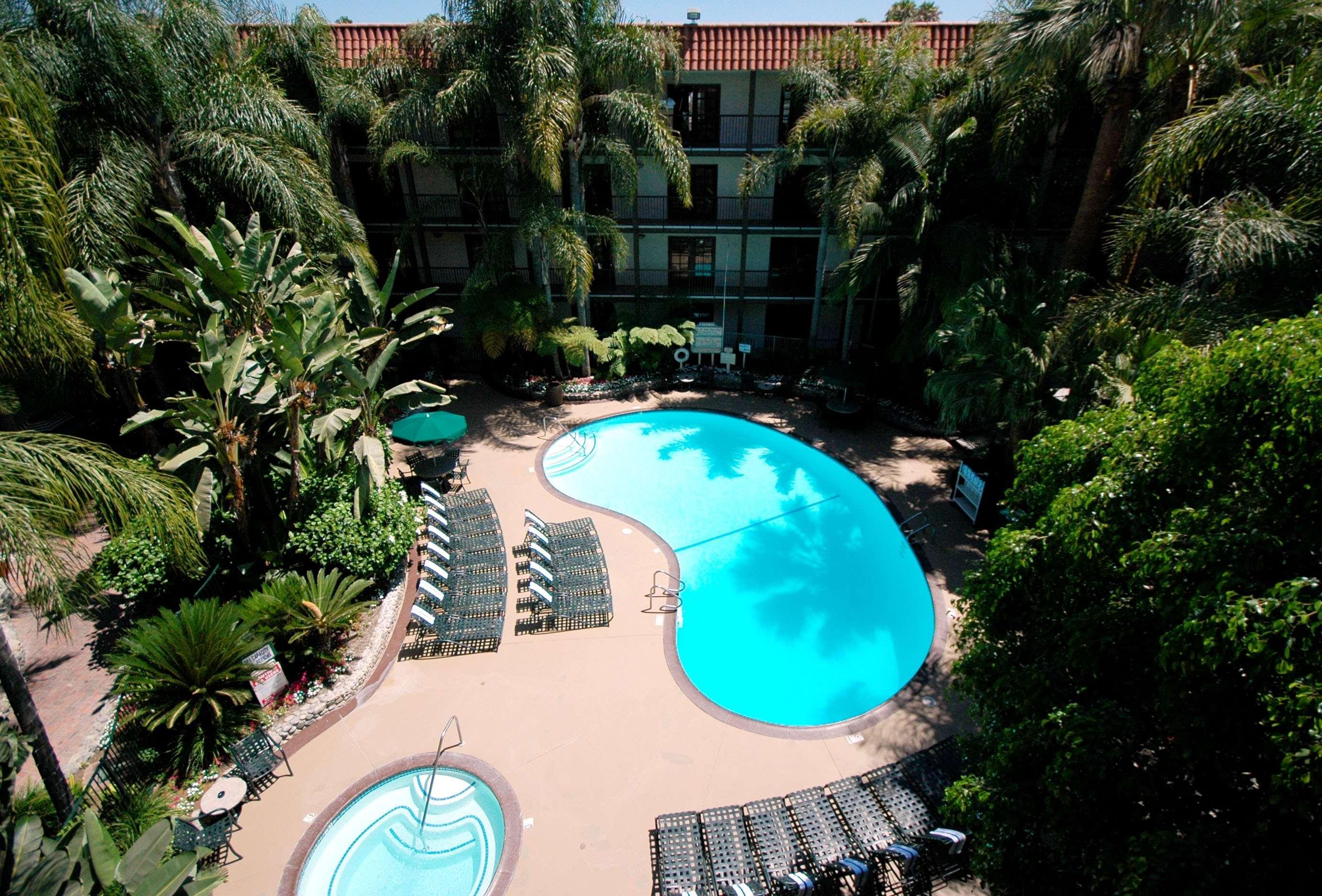 Buena Park Grand Hotel & Suites Exterior foto