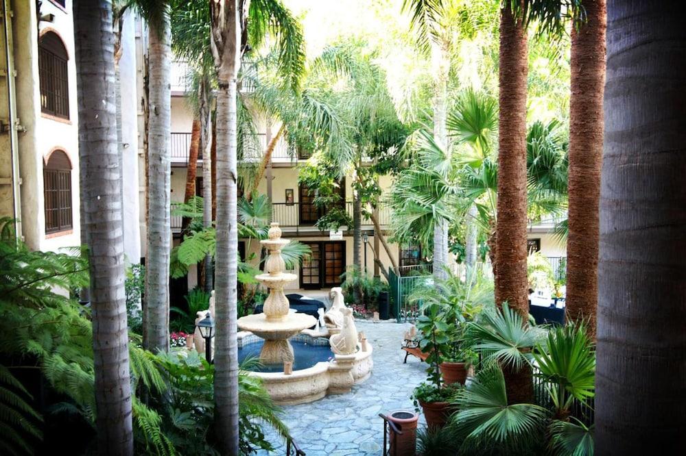Buena Park Grand Hotel & Suites Exterior foto